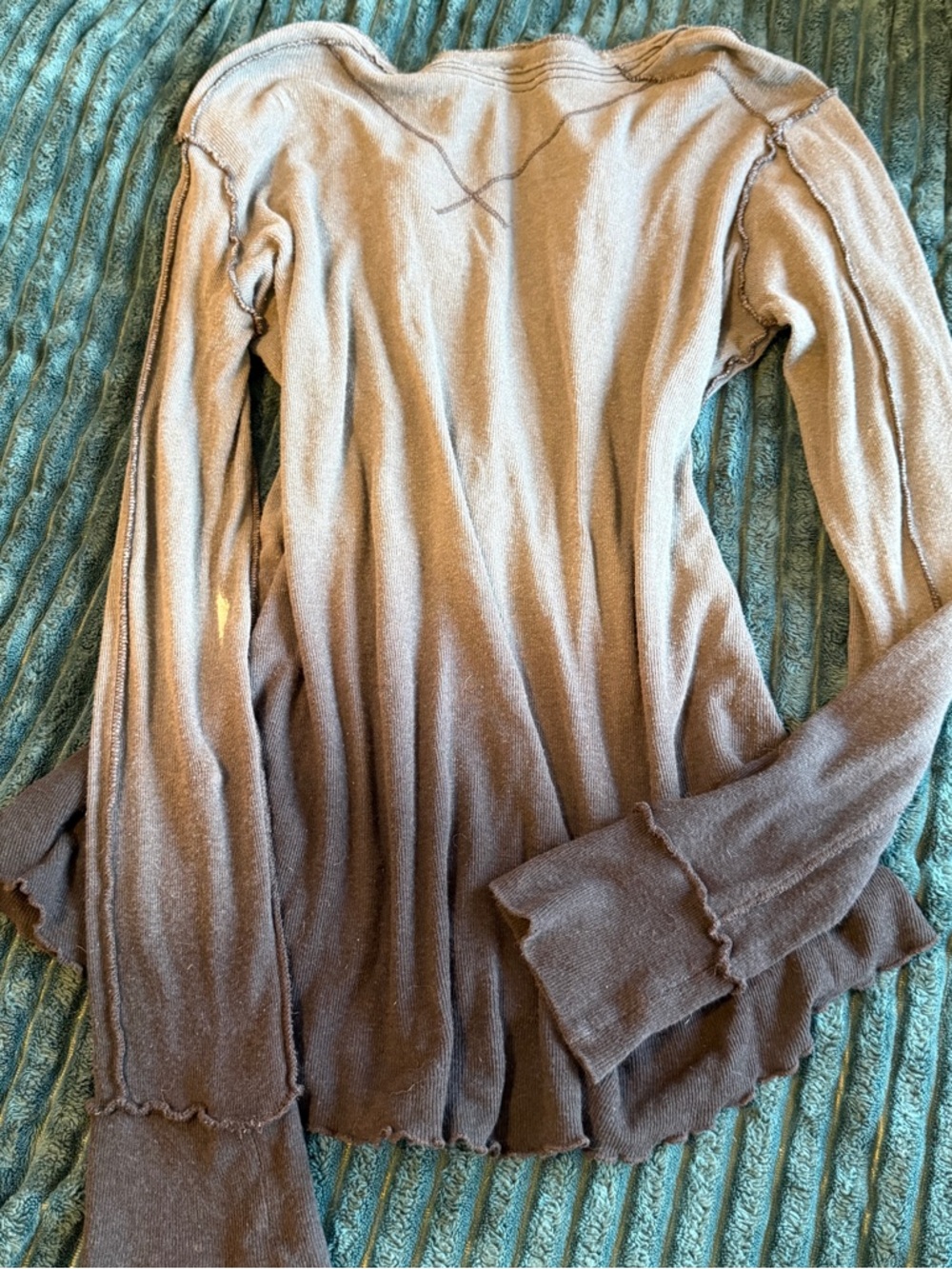 We the FREE PEOPLE GREY BLACK OMBRÉ LONG SLEEVE LINEN COTTON HENLEY MEDIUM - Picture 3 of 7